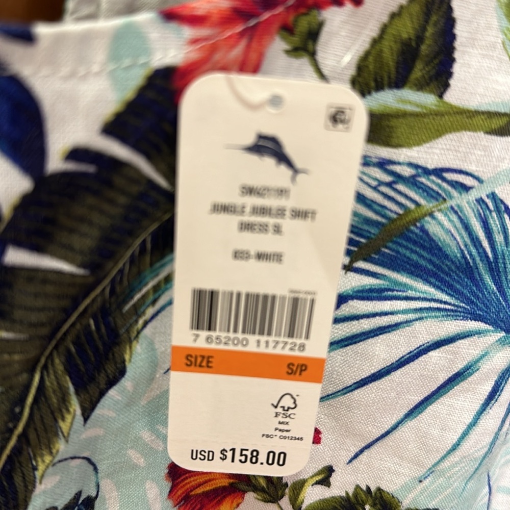 NEW Tommy Bahama Disney Shift Dress - Picture 4 of 8